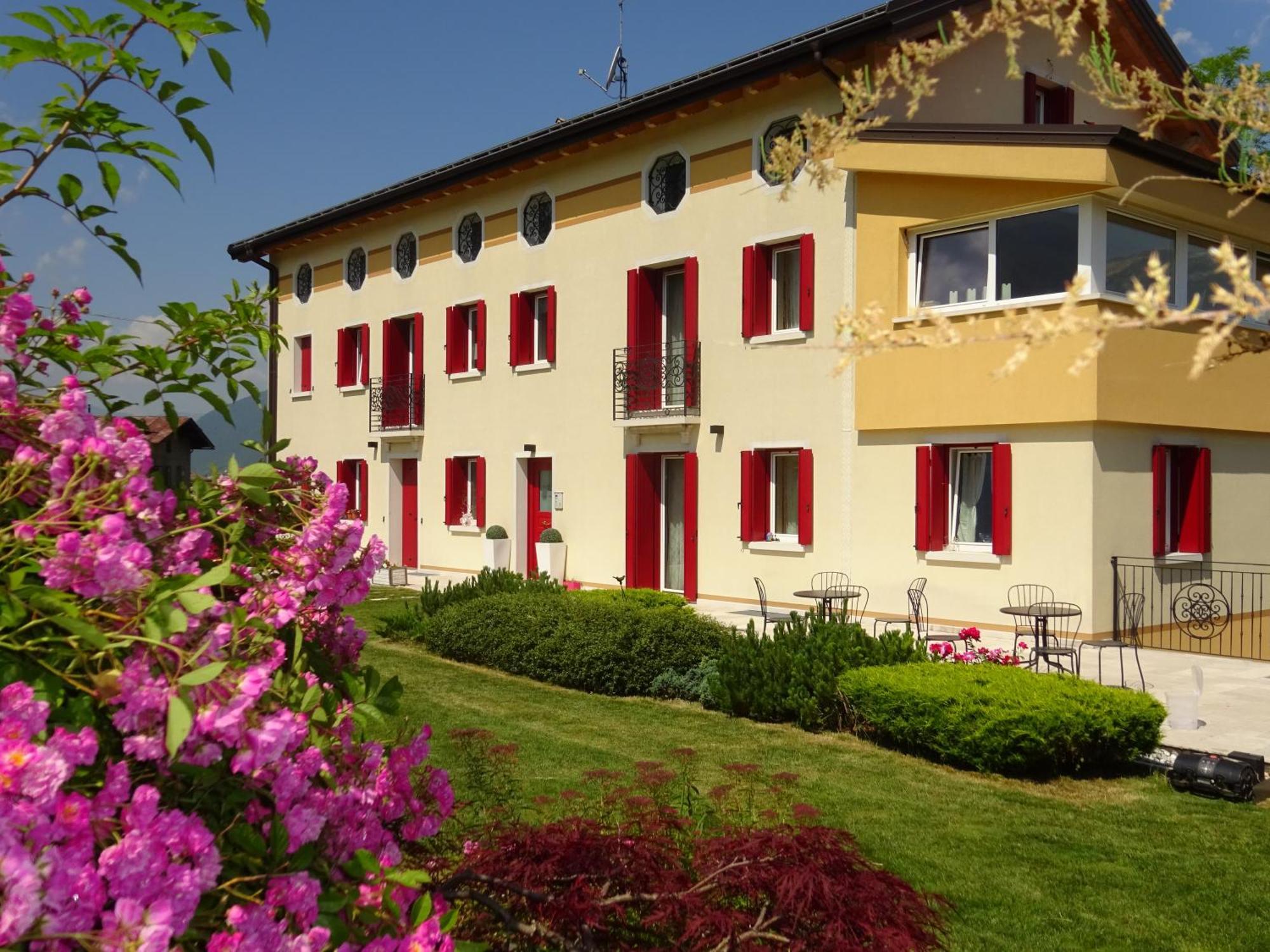 Bed and Breakfast Casa Novecento Feltre Exterior foto